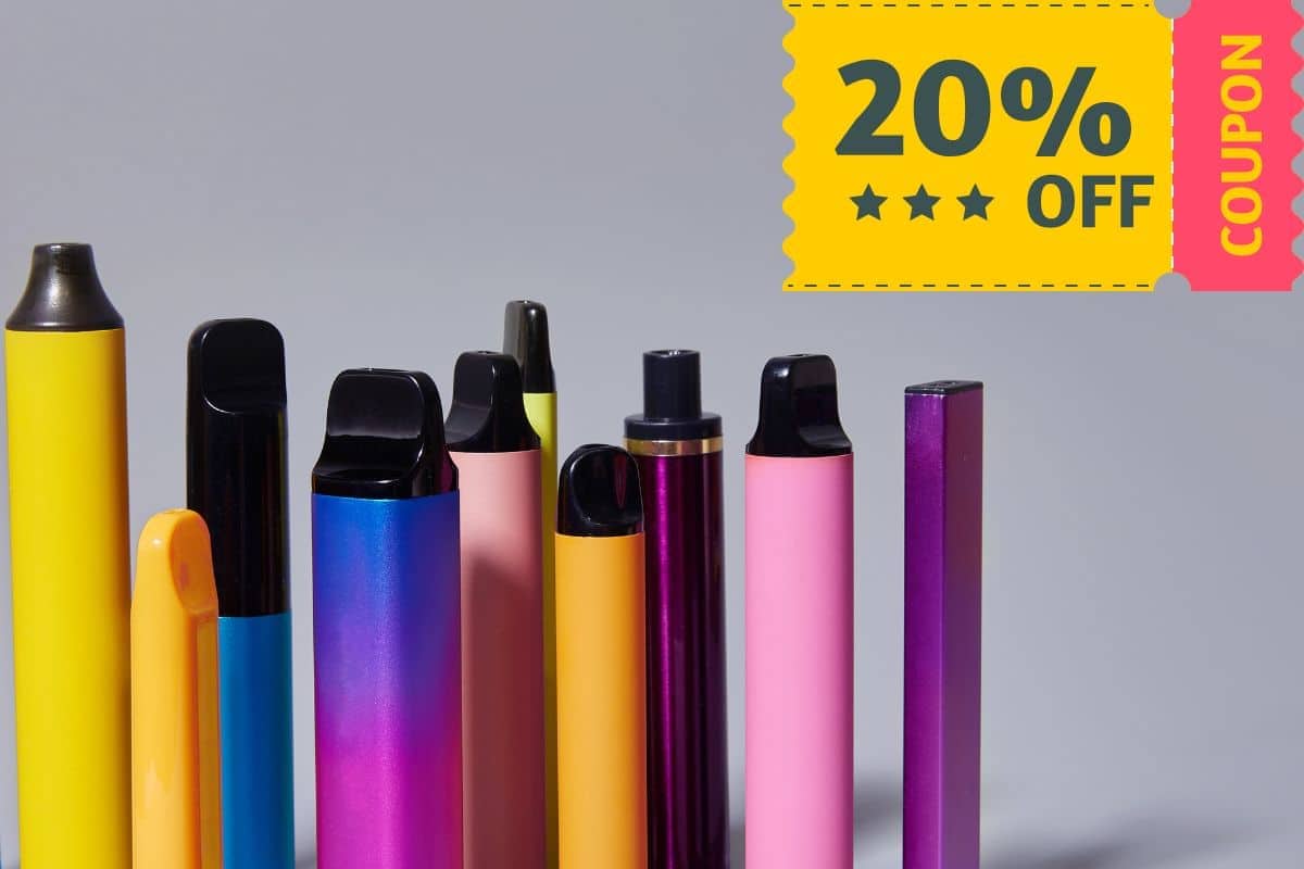 A lot of elf bar disposable vape on a discount